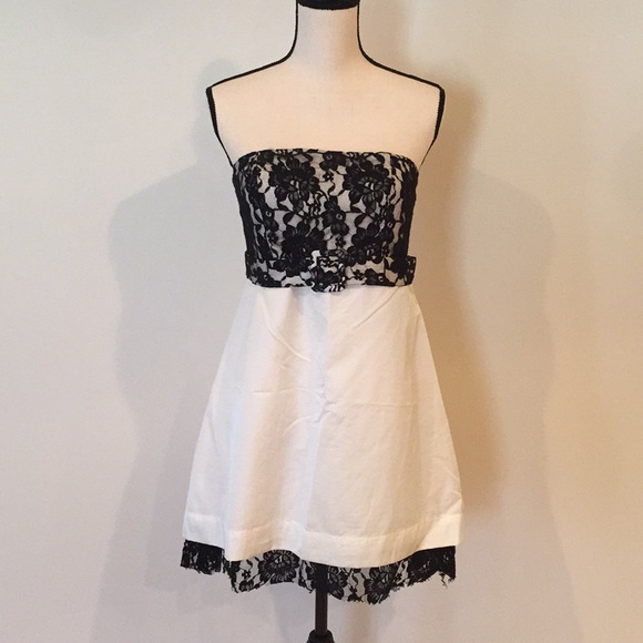 Inmaculada White Boned Bodice Mini Blazer Dress